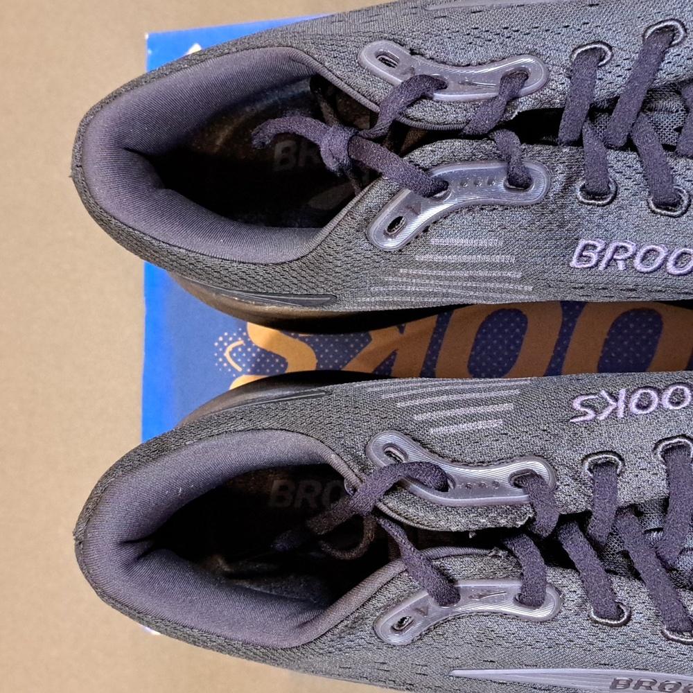 Brooks Ghost Max 3 - Color: Black - Size: Men 12 - Picture 3 of 9